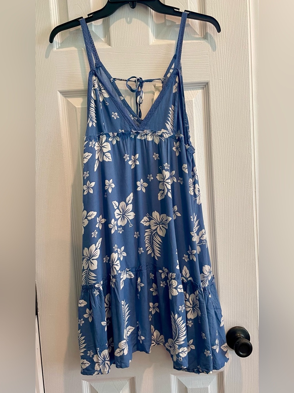 Ocean Drive Blue Hawaiian Floral Tiered Mini Dress – Size Medium – NWT